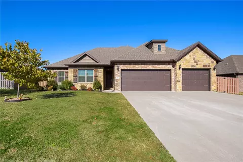 211 Cisterna Dr, Centerton, AR 72719 photo 1
