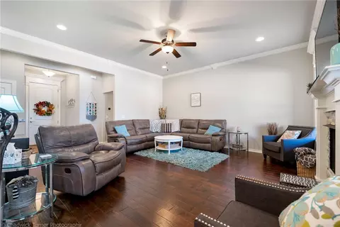 211 Cisterna Dr, Centerton, AR 72719 photo 3