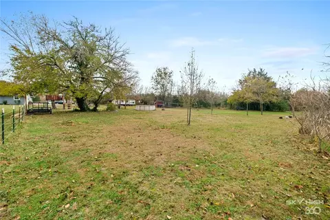 8091 E Roller Rdg, Seligman, MO 65745 photo 4