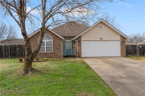 718 Emerald St, Lowell, AR 72745 photo 1