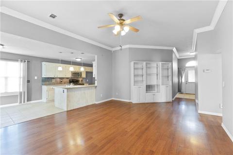 718 Emerald St, Lowell, AR 72745 photo 5