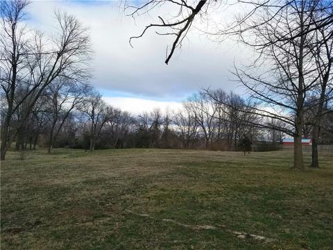 1232 W Stultz Rd, Springdale, AR 72764 photo 1