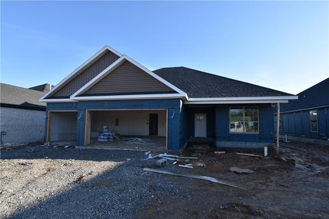 761 Skylar St, Bentonville, AR 72713