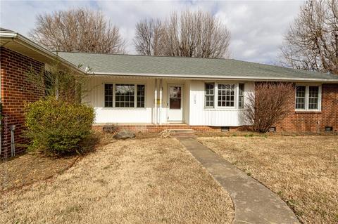 1704 Phillips Dr, Springdale, AR 72762 photo 2