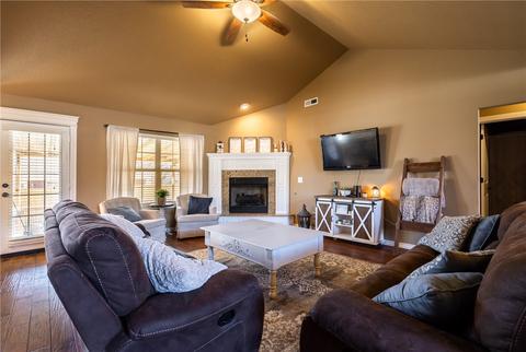 570 Timber Ridge St, Centerton, AR 72719 photo 4
