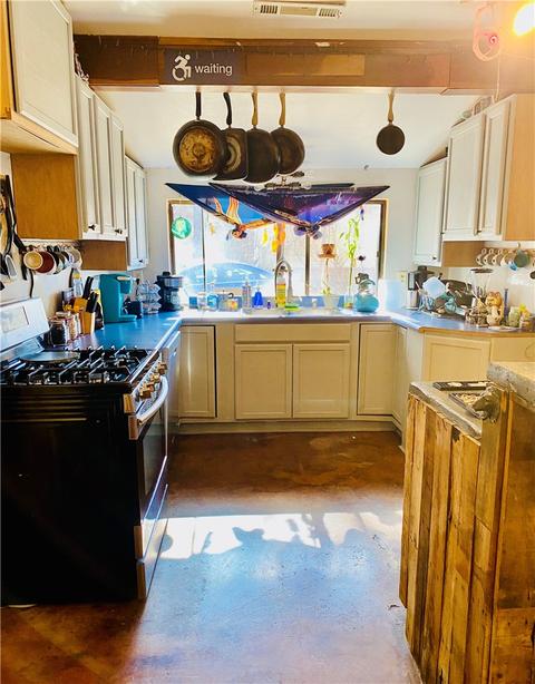16 N Cedar Ave, West Fork, AR 72774 photo 6