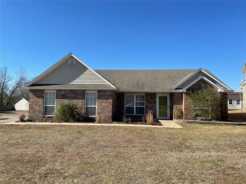 1438 Eastgate Cir, Greenwood, AR 72936 photo 1
