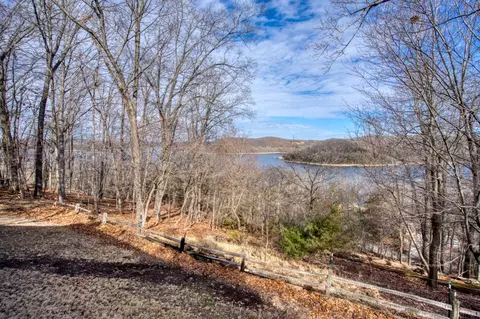 69 E Bluff Rd, Eureka Springs, AR 72631 photo 11