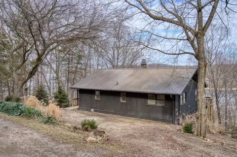 69 E Bluff Rd, Eureka Springs, AR 72631 photo 23