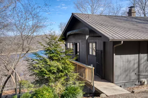 69 E Bluff Rd, Eureka Springs, AR 72631 photo 1