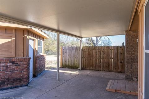 1406 Strozier Ct, Barling, AR 72923 photo 17