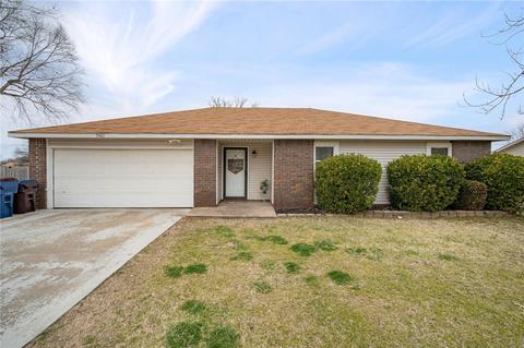 3401 Edinburgh Dr, Fort Smith, AR 72908 photo 1