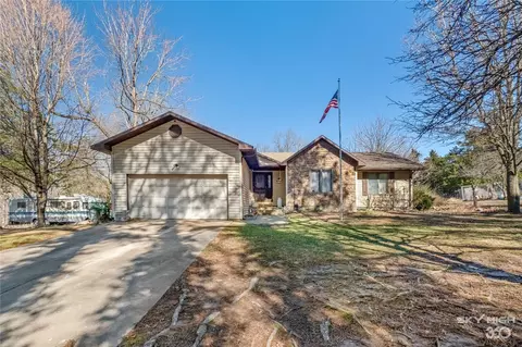 13744 Thomas Rd, Rogers, AR 72758 photo 1