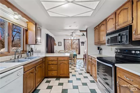 13744 Thomas Rd, Rogers, AR 72758 photo 12