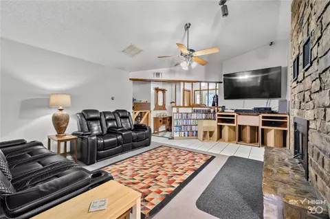 13744 Thomas Rd, Rogers, AR 72758 photo 6