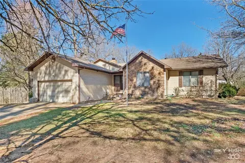 13744 Thomas Rd, Rogers, AR 72758 photo 2