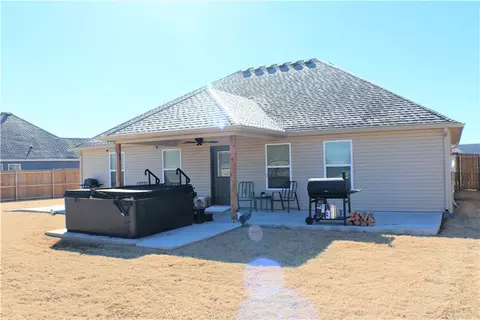 910 Raspberry St, Elkins, AR 72727 photo 15
