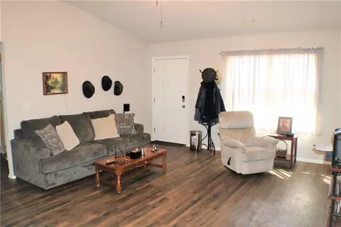 910 Raspberry St, Elkins, AR 72727 photo 2