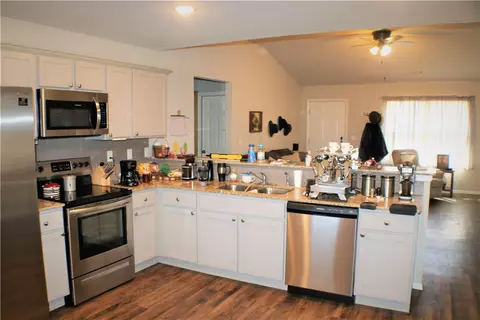 910 Raspberry St, Elkins, AR 72727 photo 5