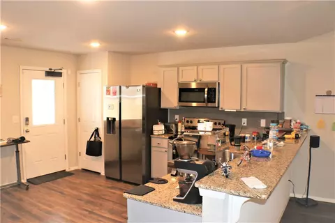 910 Raspberry St, Elkins, AR 72727 photo 4