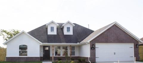 302 N Tacoma St, Farmington, AR 72730