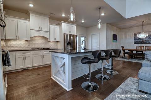 1060 Silver Maple St, Centerton, AR 72719 photo 5