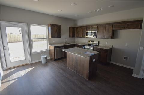 321 Williams Ct, Centerton, AR 72719 photo 4