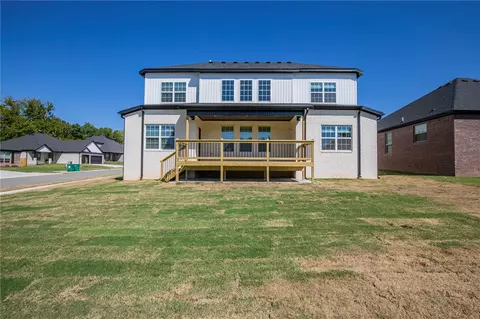 621 Merryfield St, Bentonville, AR 72712