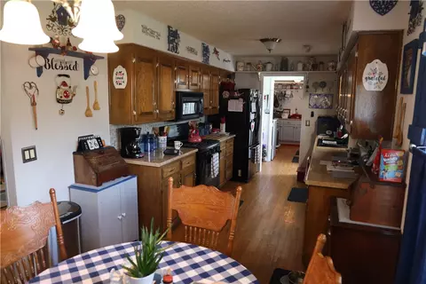 209 E Henson Ave, Springdale, AR 72764 photo 8