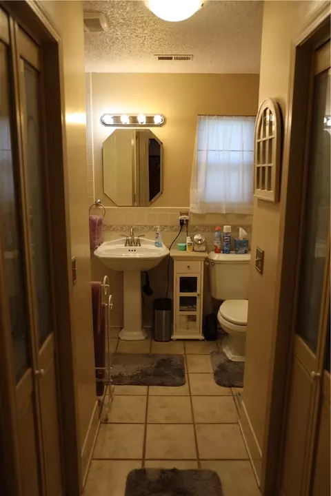 209 E Henson Ave, Springdale, AR 72764 photo 13