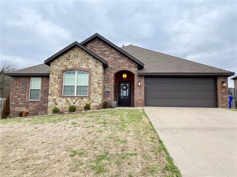2014 Quinlan Ave, Lowell, AR 72745 photo 1