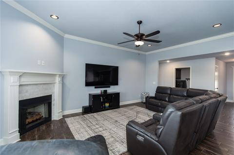 511 Keswick Dr, Centerton, AR 72719 photo 4