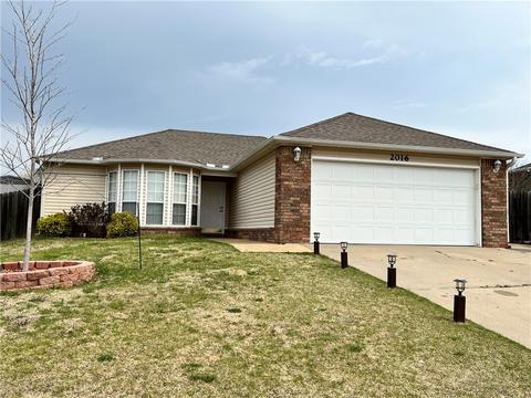 2016 Garnet Rd, Springdale, AR 72764 photo 1
