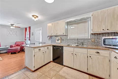 490 Jay Ave, Elkins, AR 72727 photo 7