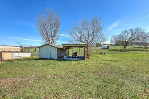 490 Jay Ave, Elkins, AR 72727 photo 16