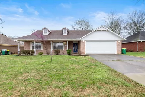 1749 Dick Smith St, Springdale, AR 72764 photo 2