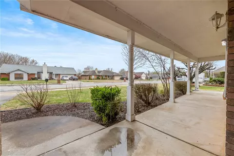 1749 Dick Smith St, Springdale, AR 72764 photo 3