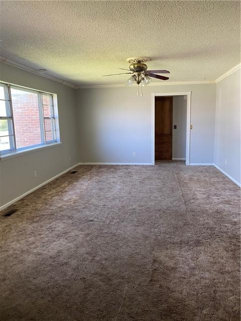 606 Cedar St, Springdale, AR 72764 photo 5