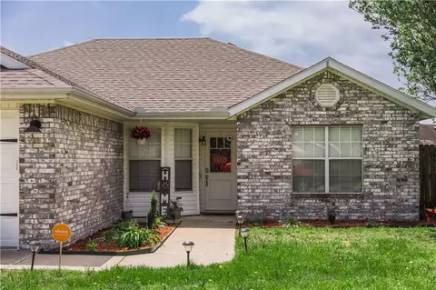 601 Cass Rd, Centerton, AR 72719 photo 2