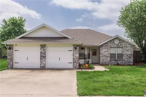 601 Cass Rd, Centerton, AR 72719 photo 1