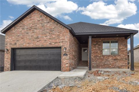 730 Harbison St, Bentonville, AR 72712