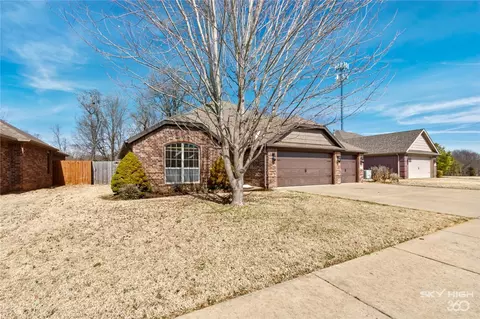 1503 Stratton Dr, Rogers, AR 72756 photo 2