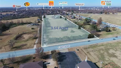 2428 S 26th St, Rogers, AR 72758