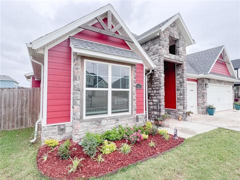 1060 Red Maple St, Centerton, AR 72719 photo 1