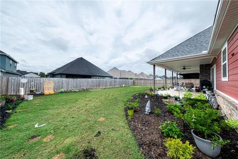 1060 Red Maple St, Centerton, AR 72719 photo 8