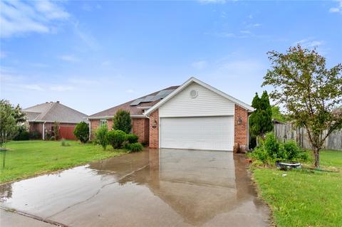 362 Chip Dr, Springdale, AR 72764 photo 2
