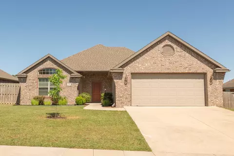 209 Monroe St, Centerton, AR 72719 photo 1
