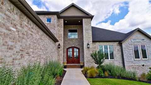 131 Sicily Dr, Centerton, AR 72719 photo 2
