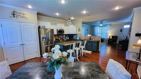 207 Devonshire Ave, Lowell, AR 72745 photo 4