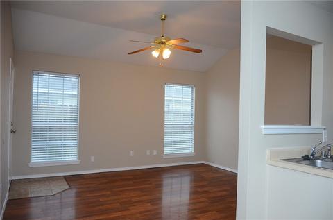 2764 Amhurst Cir, Springdale, AR 72764 photo 4